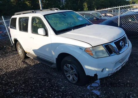 2010 Nissan Pathfinder Se from USA, damaged, VIN 5N1AR1NB7AC619426